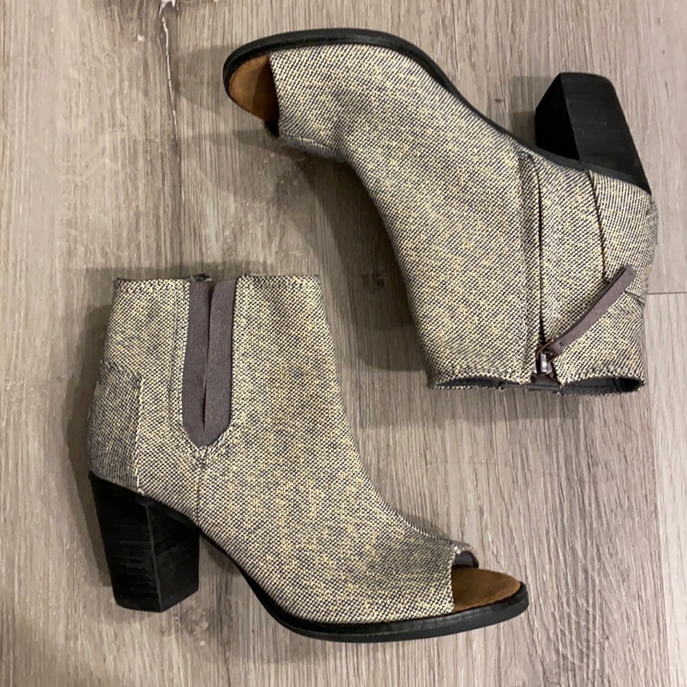 Toms majorca peep toe, size 6
